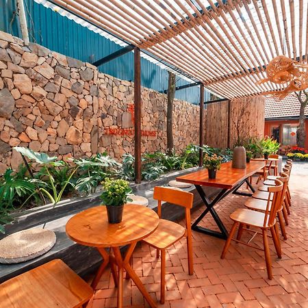 Truong Phu House - Hotel & Apartment Хюэ Экстерьер фото